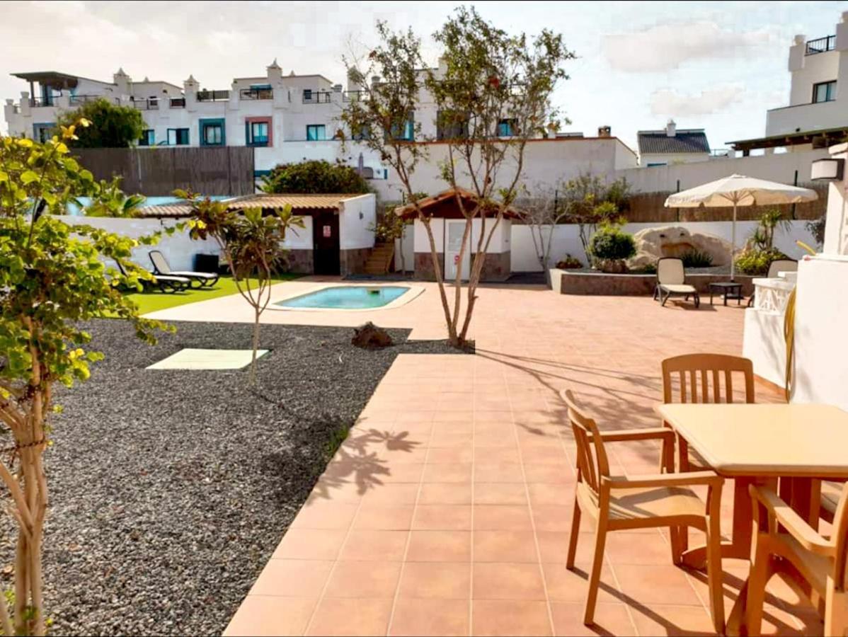 Villa Paraiso คอร์ราเลโฮ ภายนอก รูปภาพ